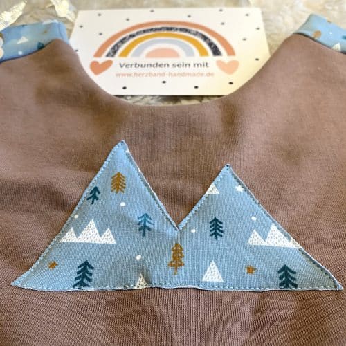 Alternative view of Herzband Handwärmer Mountains